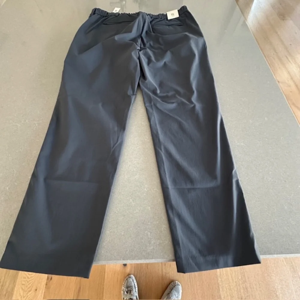 NWT-Men's Navy BR Athletic Slim 38x30 Performance Pants Chino